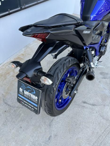 YAMAHA MT-03 300 ABS, Foto 8