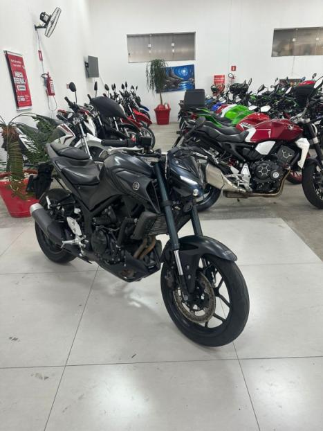 YAMAHA MT-03 660 , Foto 6