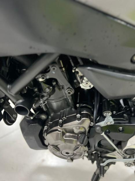 YAMAHA MT-07 700 , Foto 5