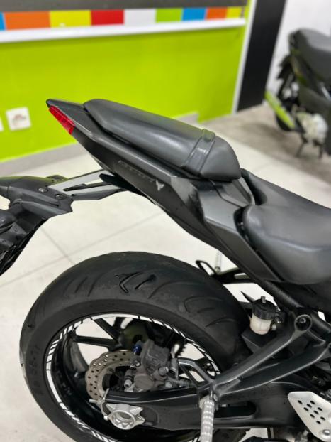 YAMAHA MT-07 700 , Foto 10
