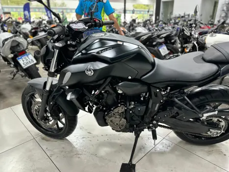 YAMAHA MT-07 700 ABS, Foto 5