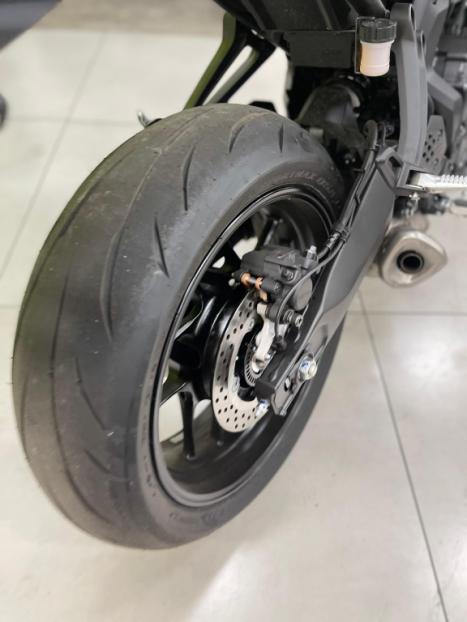 YAMAHA MT-07 700 ABS, Foto 2