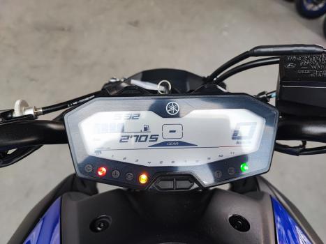YAMAHA MT-07 700 ABS, Foto 2