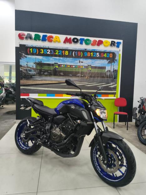YAMAHA MT-07 700 ABS, Foto 1