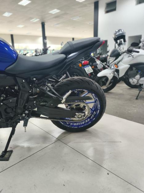 YAMAHA MT-07 700 ABS, Foto 5