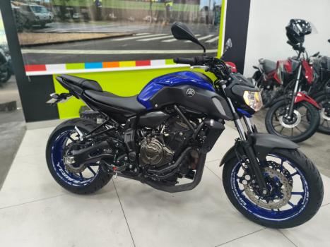 YAMAHA MT-07 700 ABS, Foto 9
