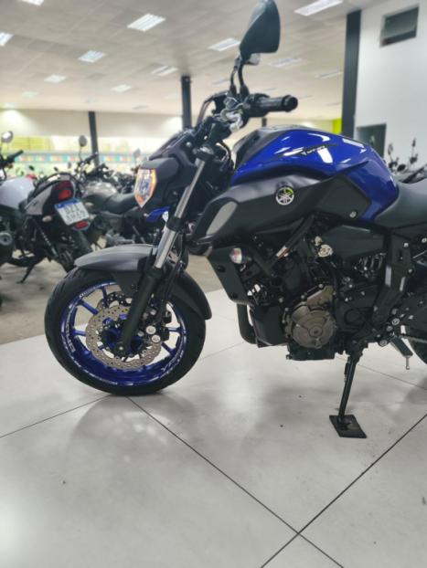 YAMAHA MT-07 700 ABS, Foto 11
