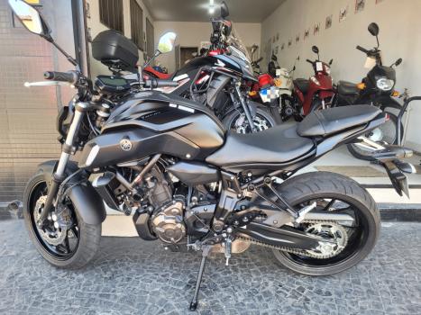 YAMAHA MT-07 700 ABS, Foto 3 YAMAHA MT-07 700 ABS, Foto 3