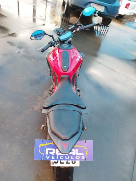 YAMAHA MT-07 700 ABS, Foto 7