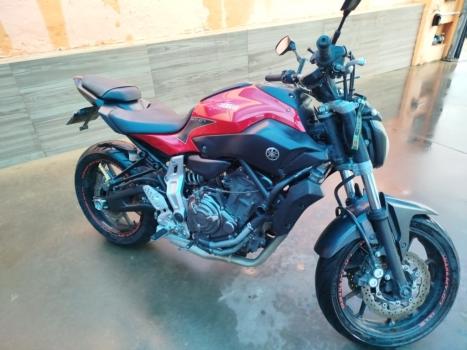 YAMAHA MT-07 700 ABS, Foto 8