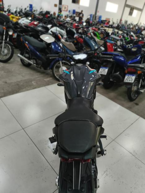 YAMAHA MT-07 700 ABS, Foto 9