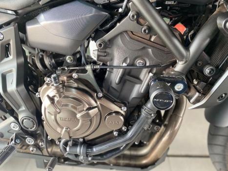 YAMAHA MT-07 700 ABS, Foto 4