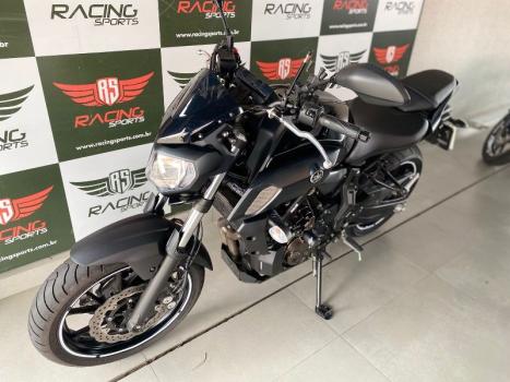 YAMAHA MT-07 700 ABS, Foto 9