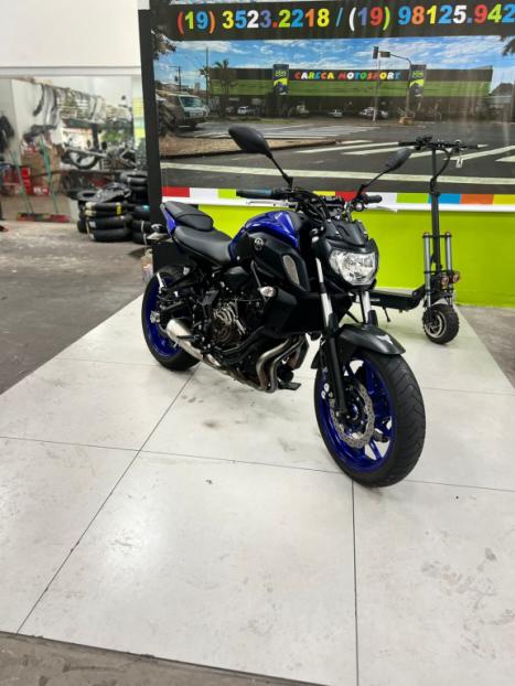 YAMAHA MT-07 700 ABS, Foto 1