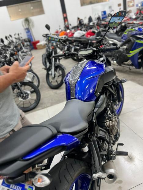 YAMAHA MT-07 700 ABS, Foto 8