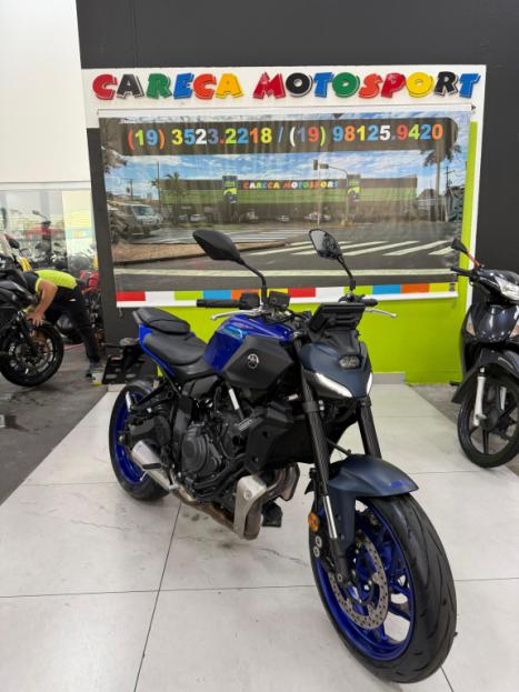 YAMAHA MT-07 700 ABS, Foto 1