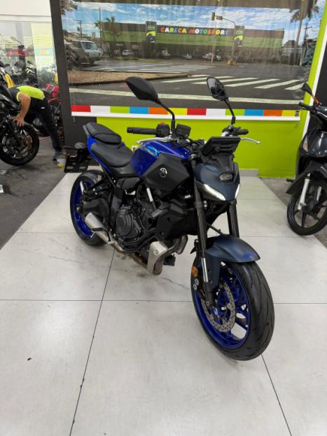 YAMAHA MT-07 700 ABS, Foto 12