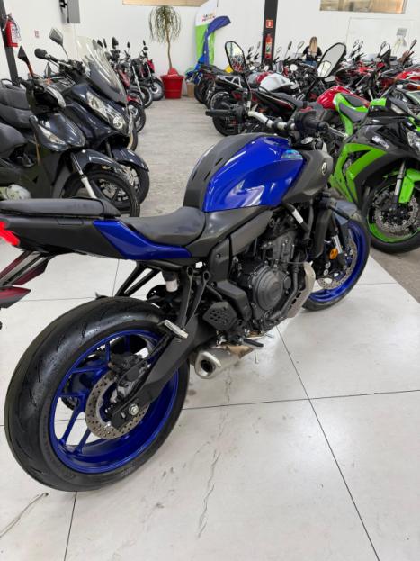 YAMAHA MT-07 700 ABS, Foto 14