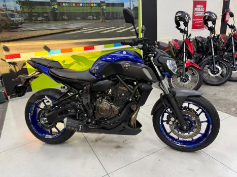 YAMAHA MT-07 700 ABS, Foto 1