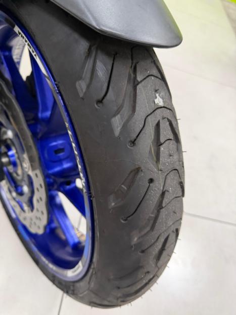 YAMAHA MT-07 700 ABS, Foto 4