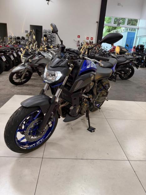 YAMAHA MT-07 700 ABS, Foto 9
