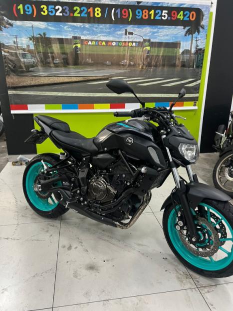 YAMAHA MT-07 700 ABS, Foto 1