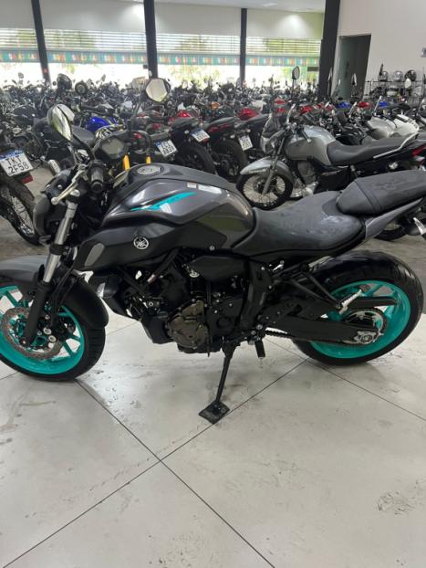 YAMAHA MT-07 700 ABS, Foto 7
