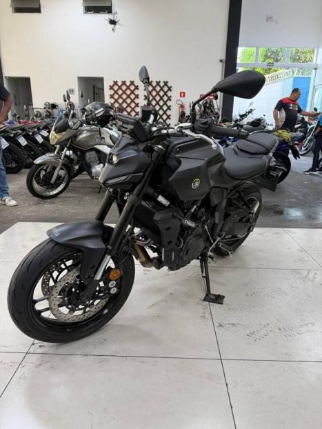 YAMAHA MT-07 700 ABS, Foto 8