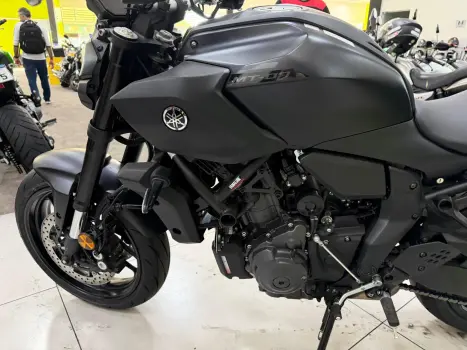 YAMAHA MT-07 700 ABS, Foto 11