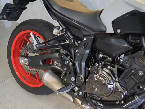 YAMAHA MT-07 700 ABS, Foto 9