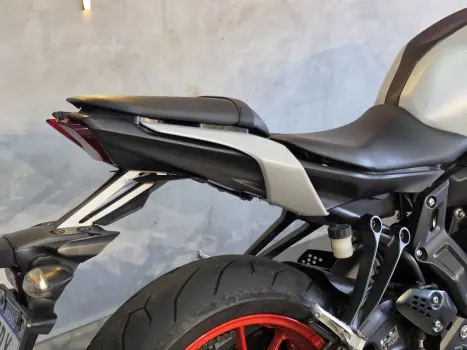 YAMAHA MT-07 700 ABS, Foto 10