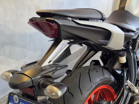 YAMAHA MT-07 700 ABS, Foto 13