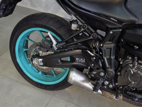 YAMAHA MT-07 700 ABS, Foto 6