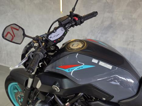 YAMAHA MT-07 700 ABS, Foto 10