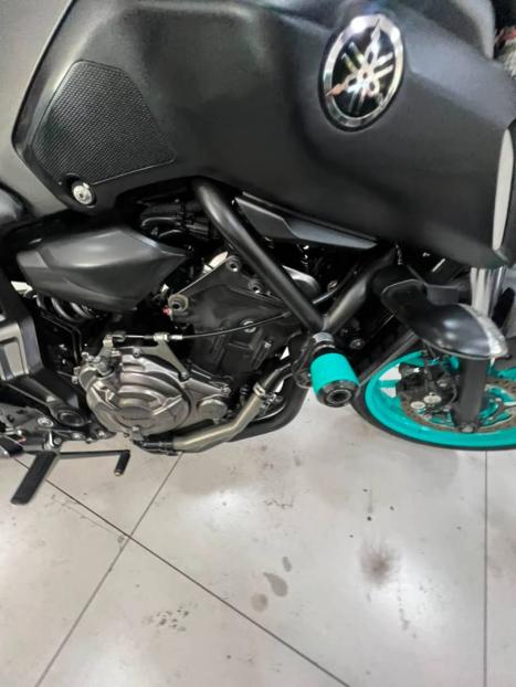 YAMAHA MT-07 700 ABS, Foto 6
