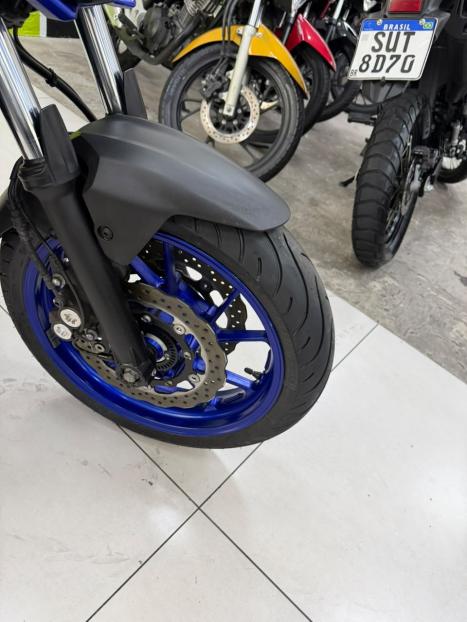 YAMAHA MT-07 700 ABS, Foto 9