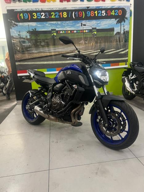 YAMAHA MT-07 700 ABS, Foto 14