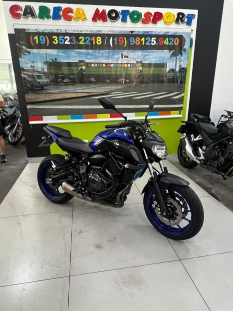 YAMAHA MT-07 700 ABS, Foto 1