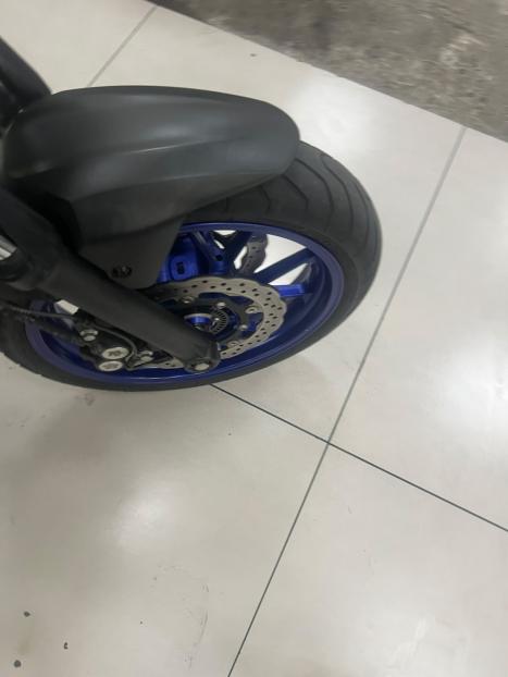 YAMAHA MT-07 700 ABS, Foto 3