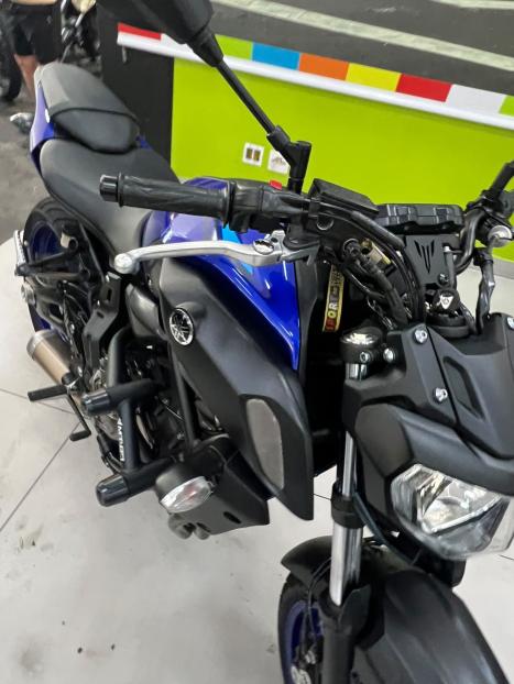 YAMAHA MT-07 700 ABS, Foto 5