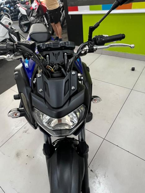 YAMAHA MT-07 700 ABS, Foto 6