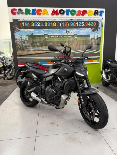YAMAHA MT-07 700 ABS, Foto 1