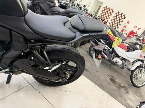 YAMAHA MT-07 700 ABS, Foto 8