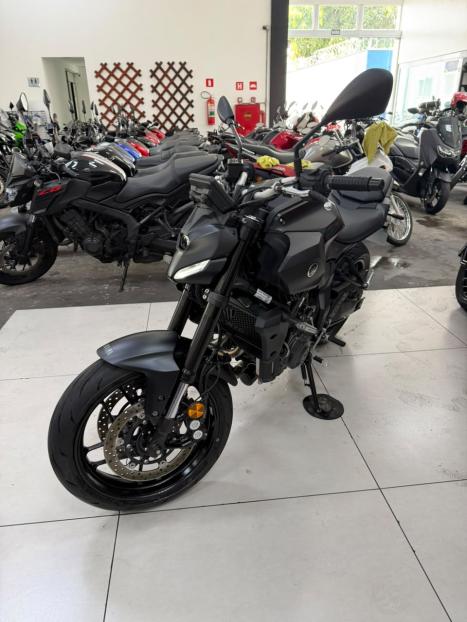 YAMAHA MT-07 700 ABS, Foto 9