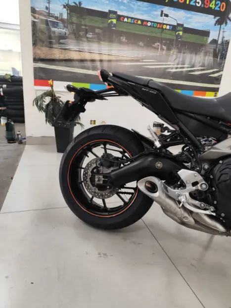 YAMAHA MT-09 850 , Foto 4 YAMAHA MT-09 850 , Foto 4