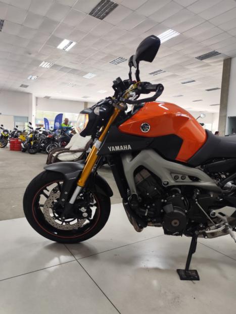 YAMAHA MT-09 850 , Foto 8 YAMAHA MT-09 850 , Foto 8
