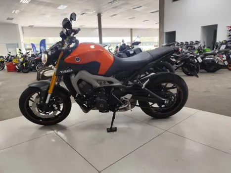YAMAHA MT-09 850 , Foto 9 YAMAHA MT-09 850 , Foto 9