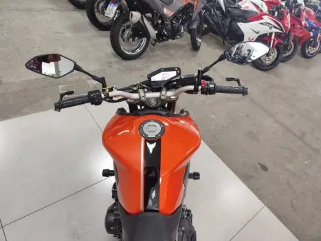 YAMAHA MT-09 850 , Foto 14 YAMAHA MT-09 850 , Foto 14