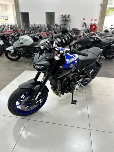 YAMAHA MT-09 850 , Foto 5