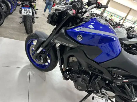 YAMAHA MT-09 850 , Foto 6